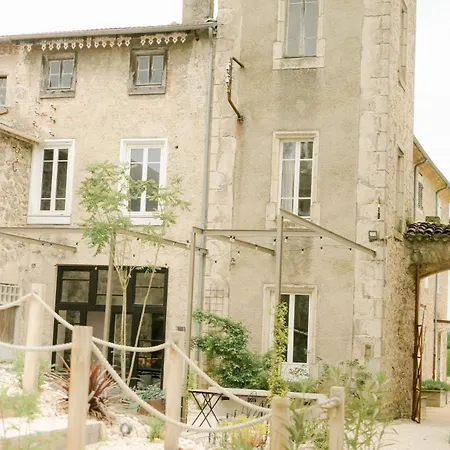بيت ضيافة Chateau De 3*