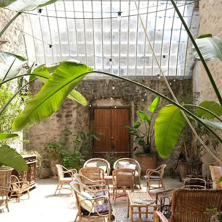 بيت ضيافة Chateau De