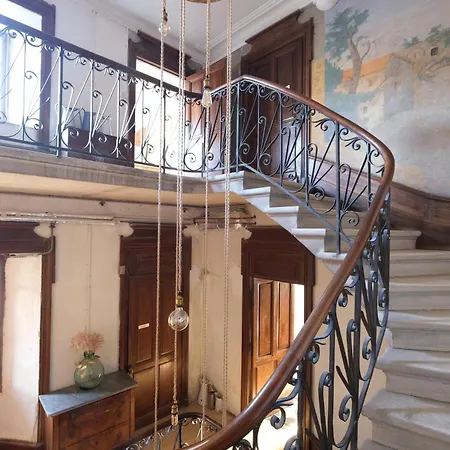 Chateau De 3* Lemps (Ardeche)
