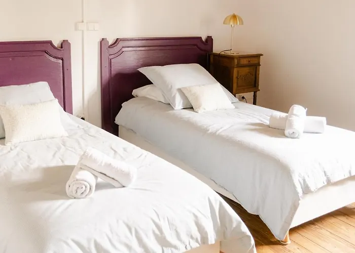 Chateau De 3* Lemps